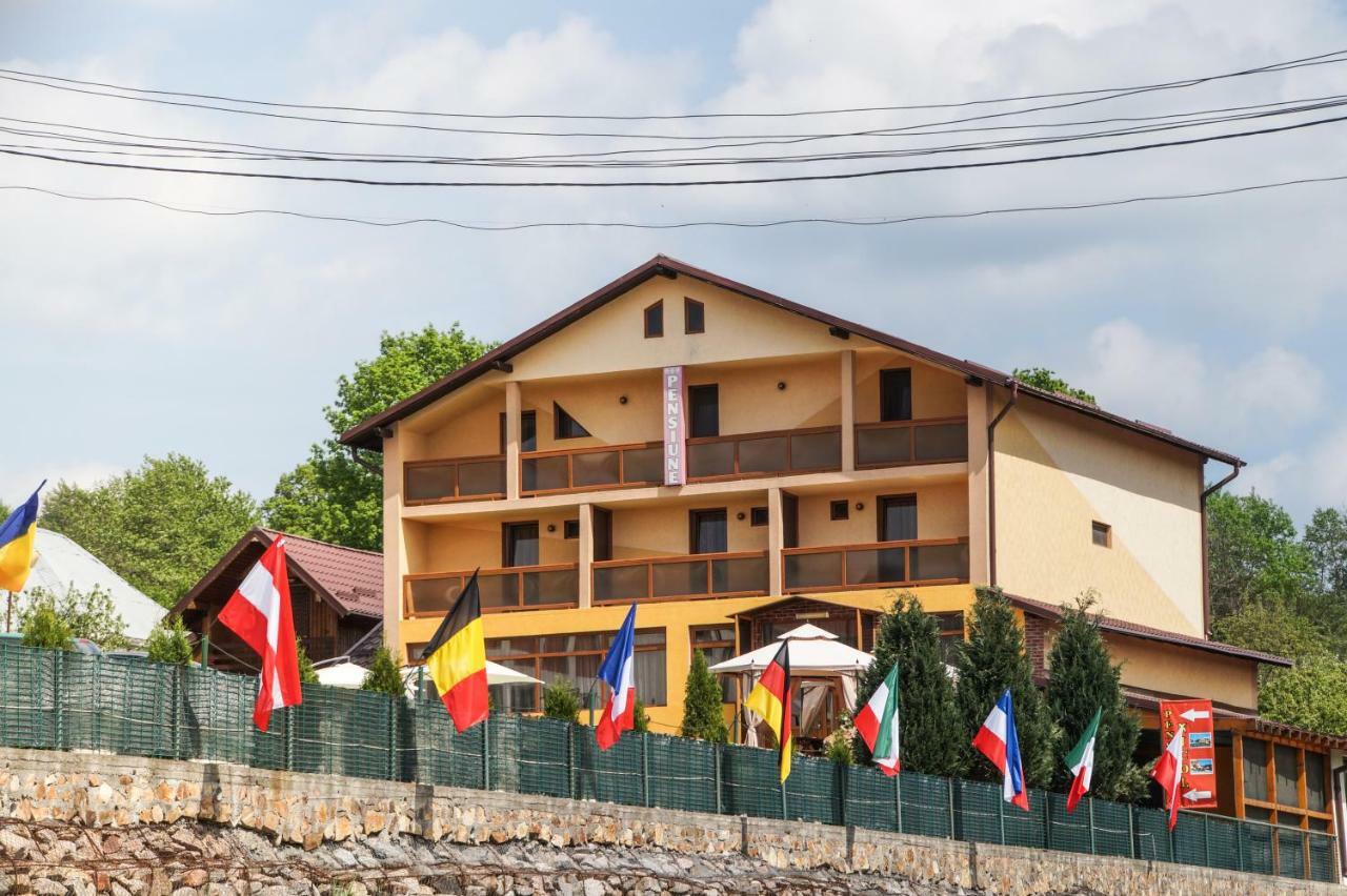 Hotel Pensiunea Nicol Valea Iasului Zewnętrze zdjęcie